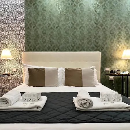Vatican Luxury Roma